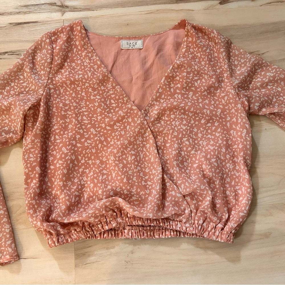 Sage The Label XS Blush Pink Floral Wrap Crop Top Bell Sleeve Boho - Picture 3 of 12